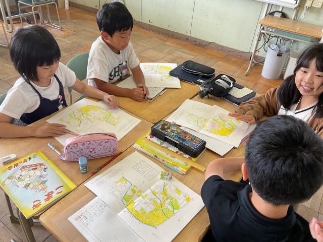 ３年生　小牧市についての話し合い