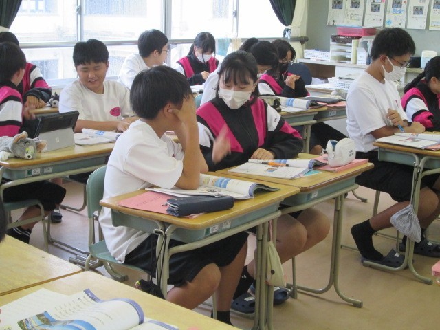 英単語をペアで学ぶ